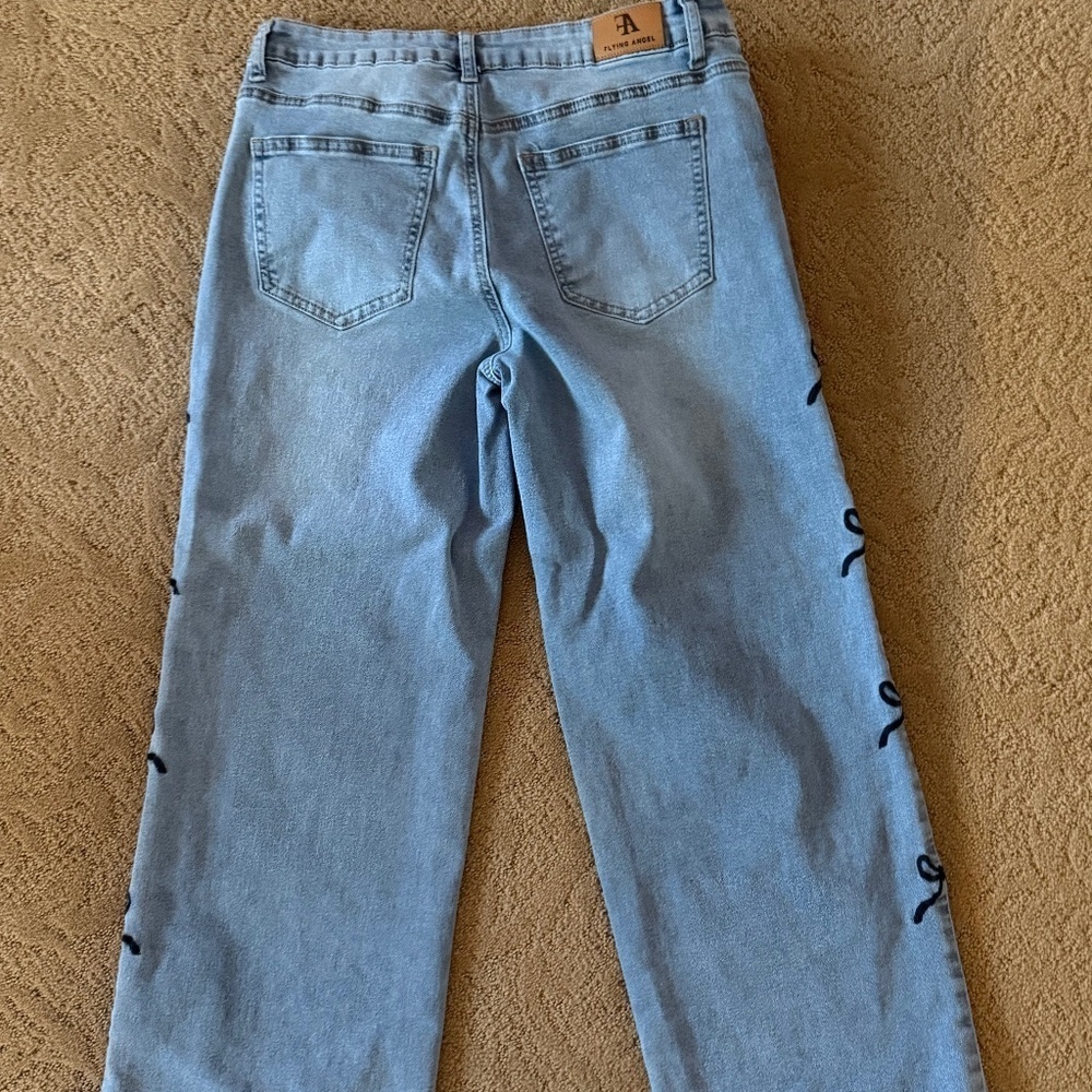 90s fit wide leg bow-embroidered jeans, size 30 - Picture 13 of 13